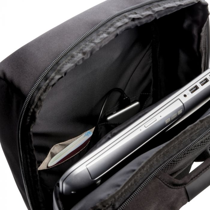Антикражный рюкзак Swiss Peak 15"  с RFID защитой и разъемом USB, черный