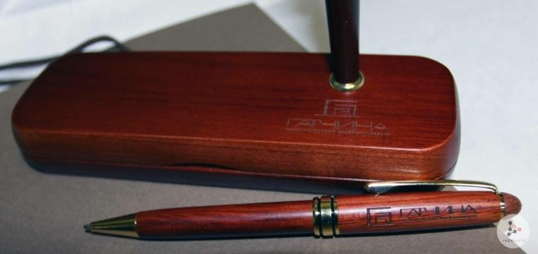 Ручки с подставкой для музея-заповедника