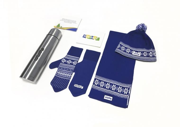 Новогодние корпоративные подарки: термос, шапка, шарф, варежки с логотипом